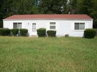 105 Walnut Dr, Yorktown, VA 23690