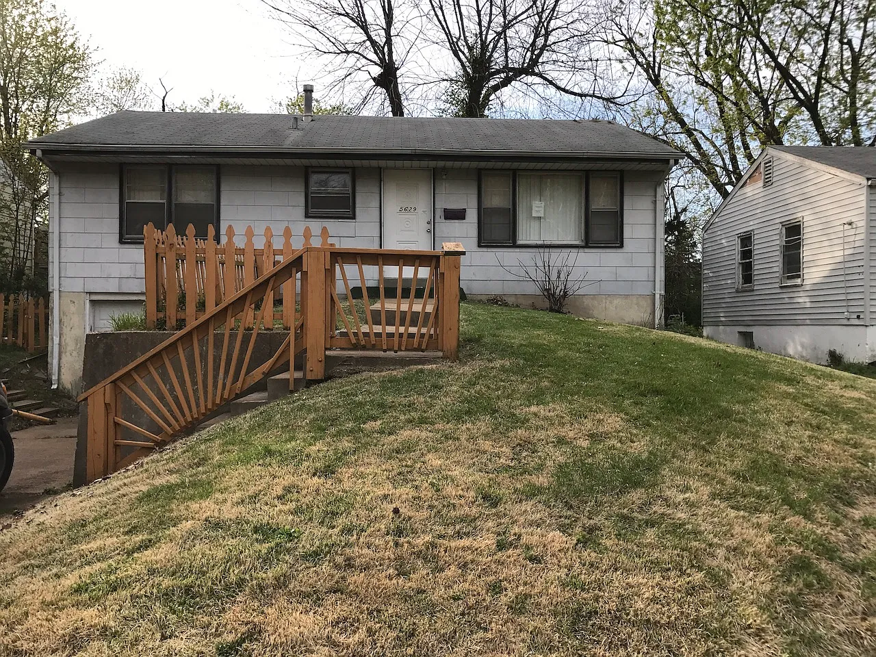 5629 Sapphire Ave photo 1