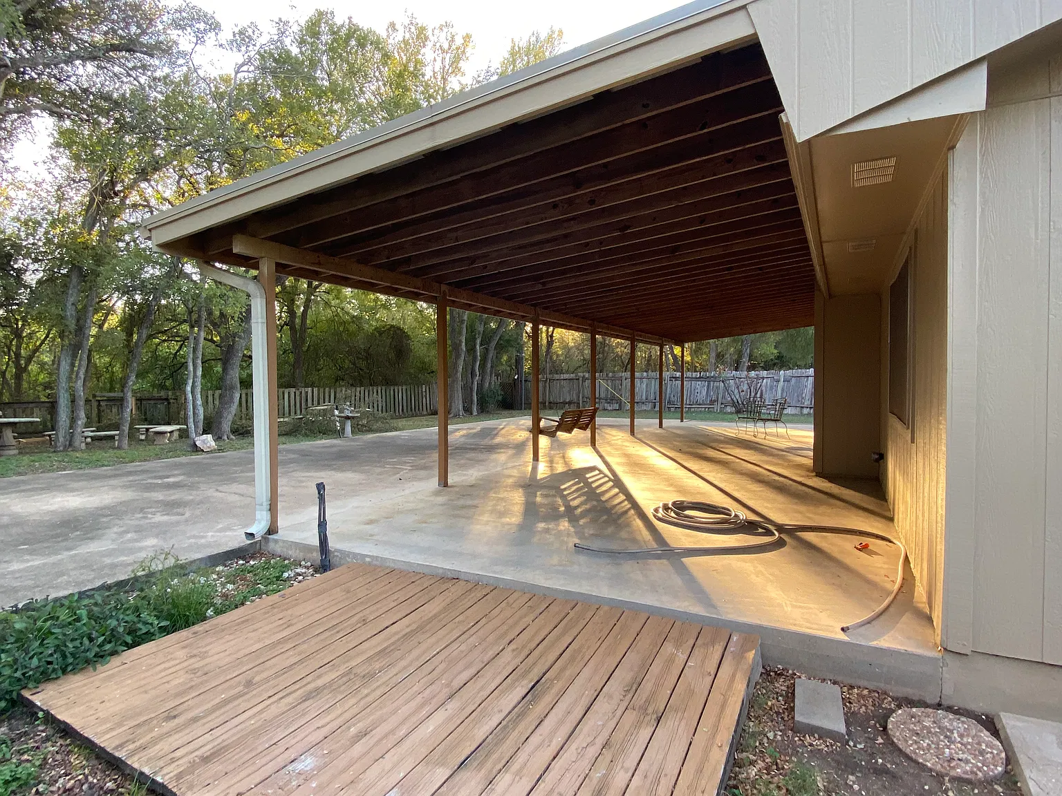4 bed, 1650 sqft, $2,300 — Photo 2