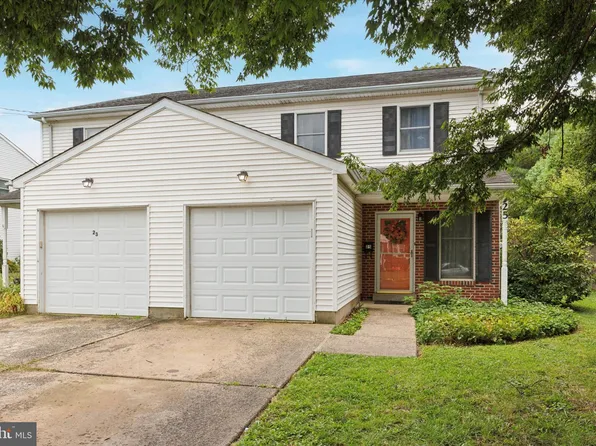 25 Highland Ave, Lansdale, PA 19446