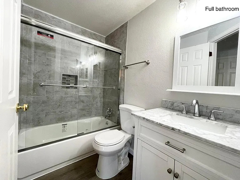 Full Bathroom #3
