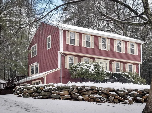 147 Woodland Dr, Marlborough, MA 01752