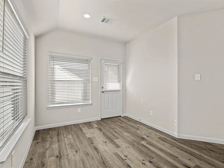14093 Chinook Dr — Photo 14