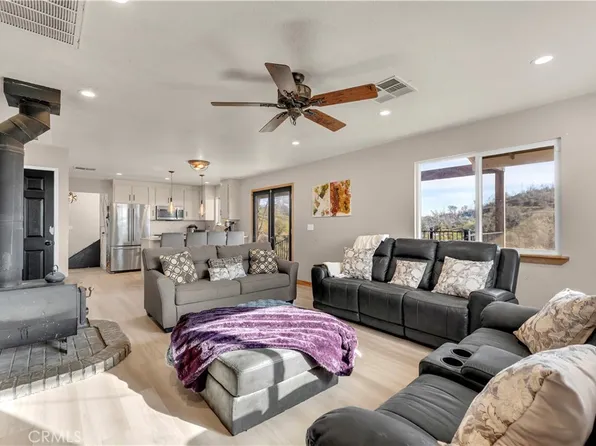 14091 Highview Trl, Redding, CA 96003