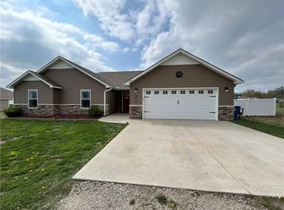 144 SE 215th Rd, Warrensburg, MO 64093