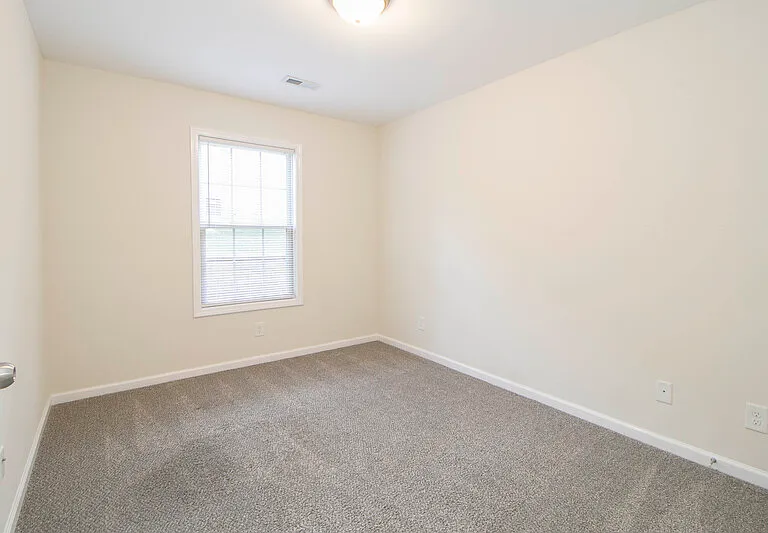 1718B Thistlewood Dr — Photo 10