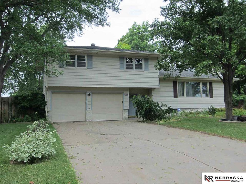 1st image of 3330 S 114th St