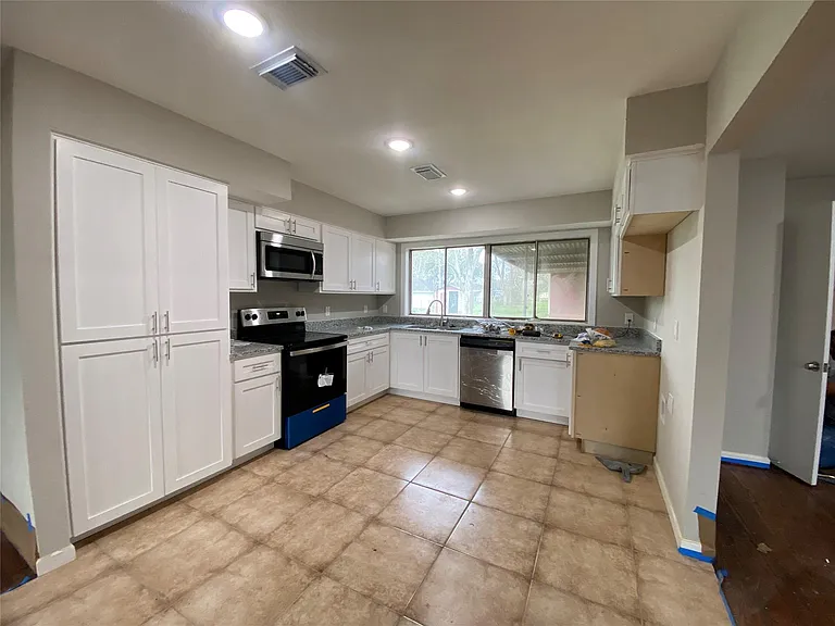 1105 Alice St — Photo 10