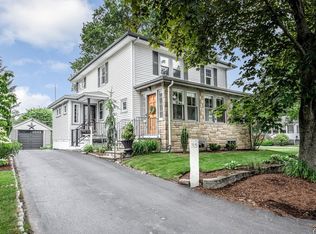 35 Warren Ave, Reading, MA 01867