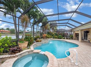 8840 Mustang Island Cir, Naples, FL 34113