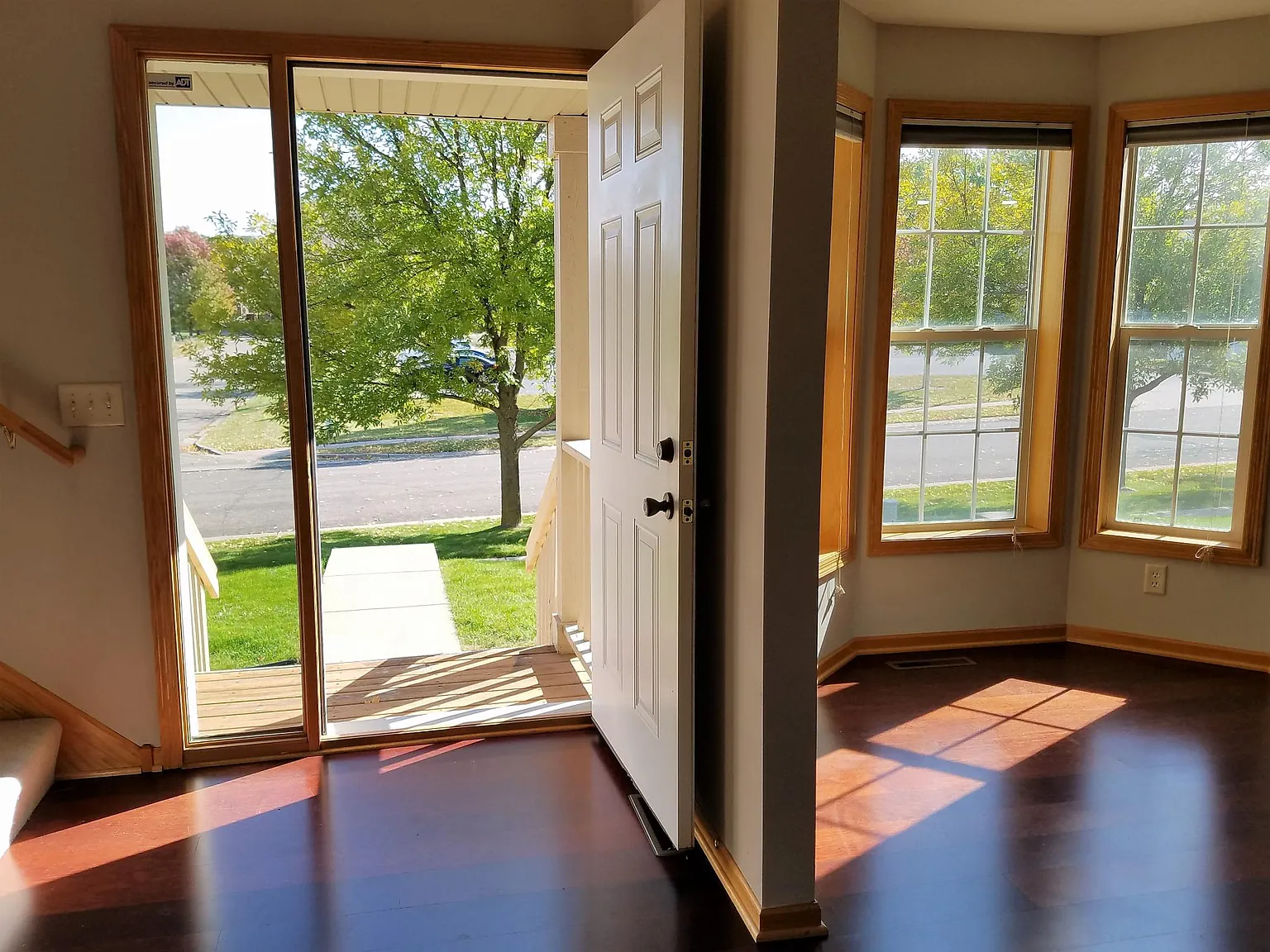 3 bed, 2.5 bath, 1605 sqft, $1,995 — Photo 1