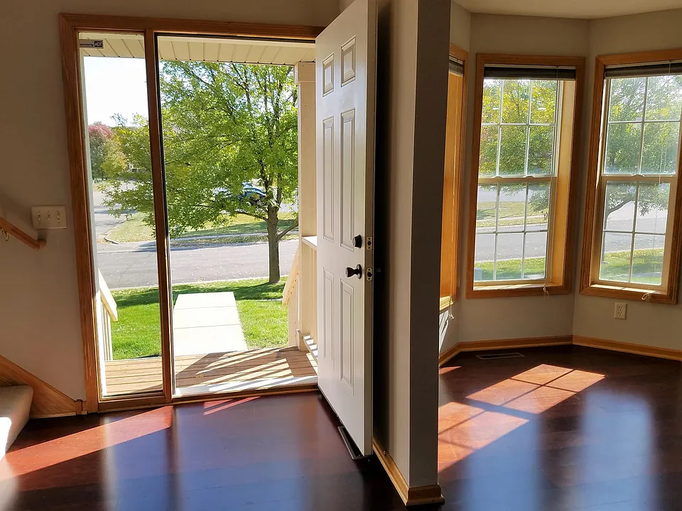 2407 Foxglove Cir