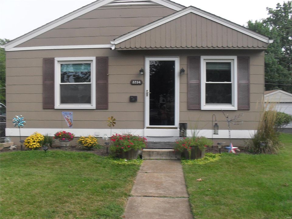 1st image of 3234 Saint Joachim Ln