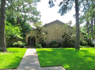 10719 Creektree Dr, Houston, TX 77070