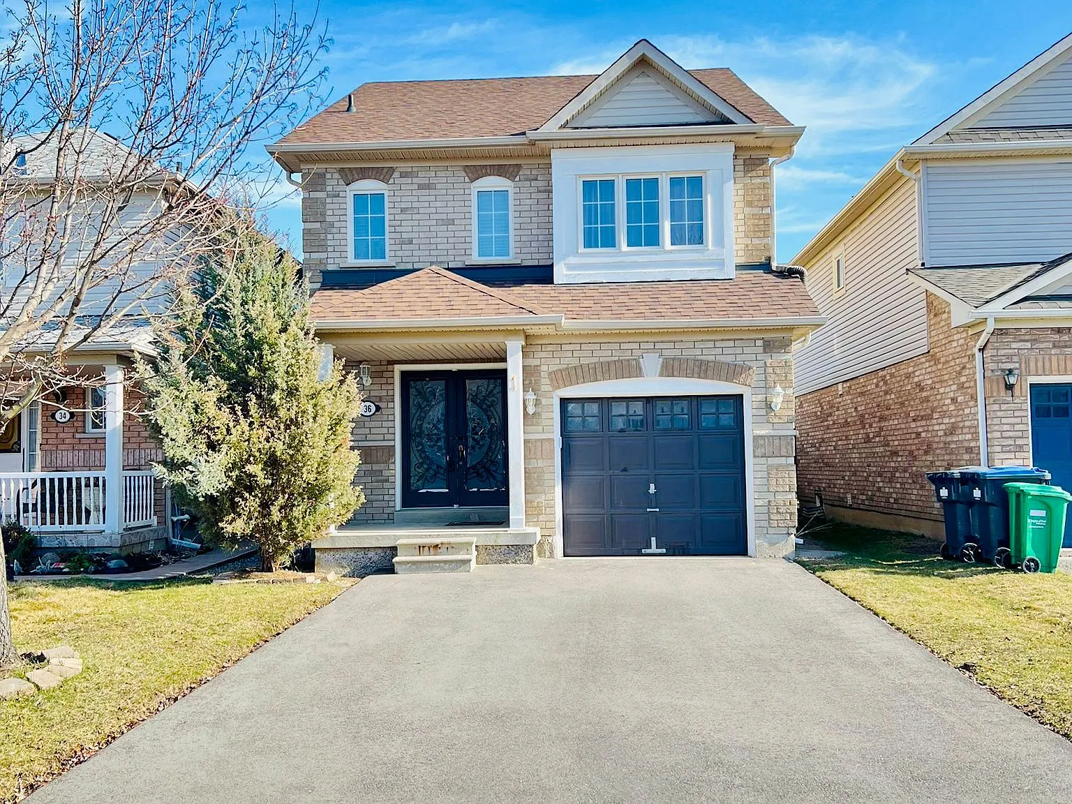 4 bed, $3,049 — Photo 1