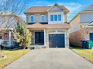 36 Earl Grey Cres, Brampton, ON L7A 2L1