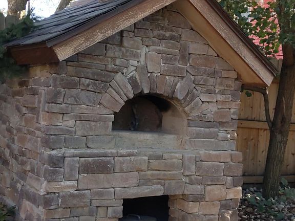 Exquisite brick pizza oven!