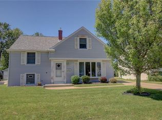 5020 Chapman Pkwy, Hamburg, NY 14075