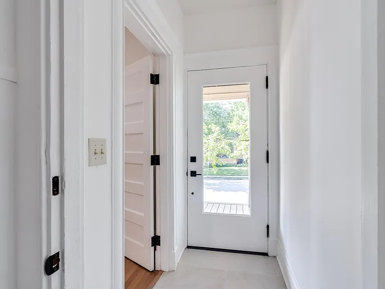 1826 Hanfield St #1 — Photo 6