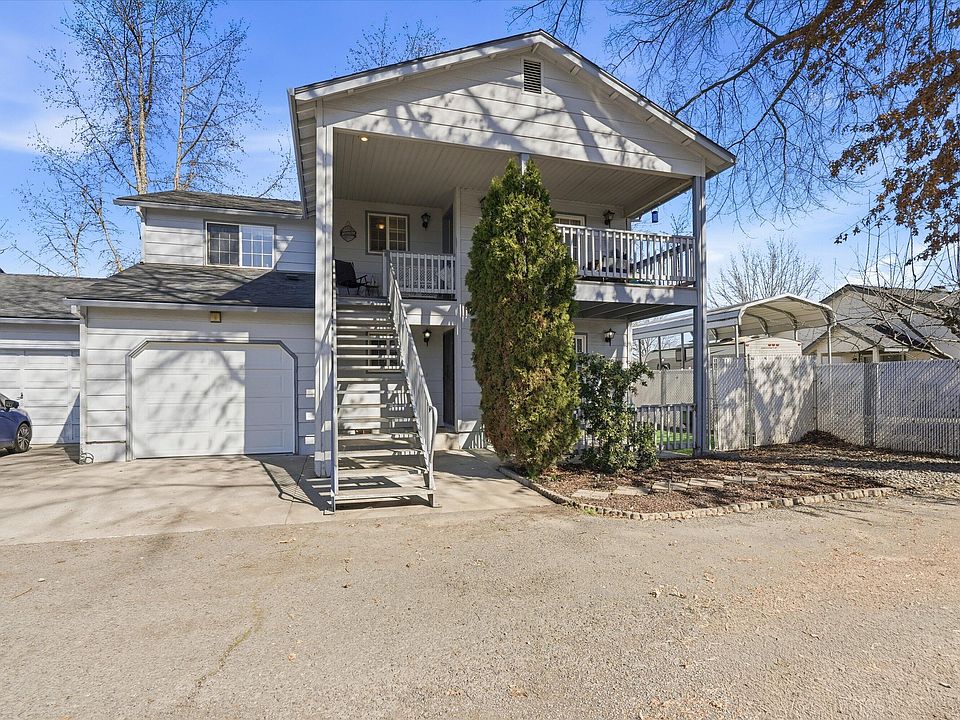 1st image of 512 Village Dr