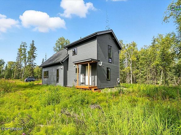 5th image of 47114 Sherwood Cir