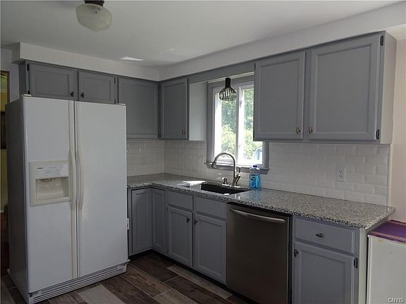 4th image of 8208 Yukon Dr