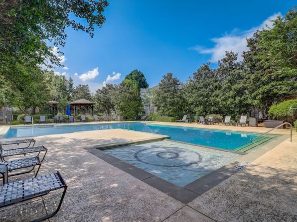 100 Woodberry Pl #404