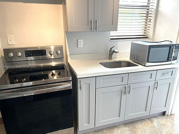 4th image of 421 Grand Concourse APT 7