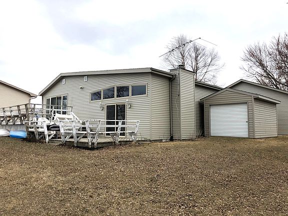 2nd image of 252 Country Club Dr