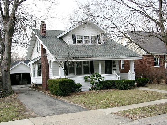 2nd image of 1182 Dewey St