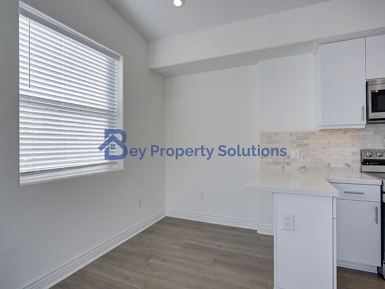 925 Madonna Rd #301 — Photo 8