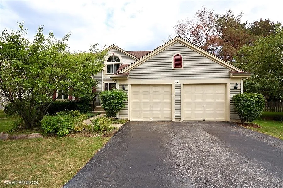 97 Alfred Ct photo 1