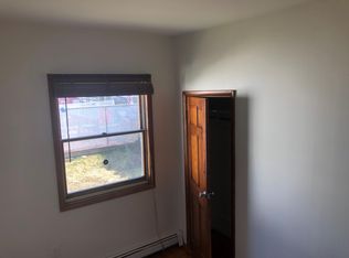 72 Fingerboard Rd, Staten Island, NY 10305