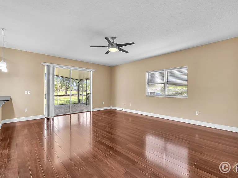 10904 Summerton Dr — Photo 9