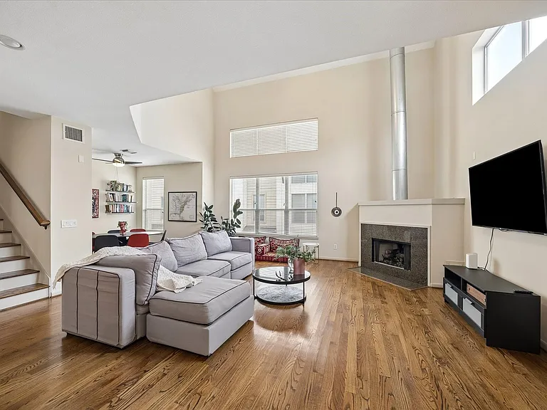 5218 Petty St #F — Photo 4