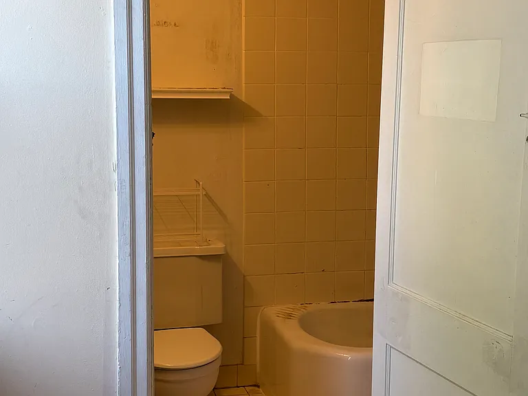 4335 Main St #3 — Photo 7