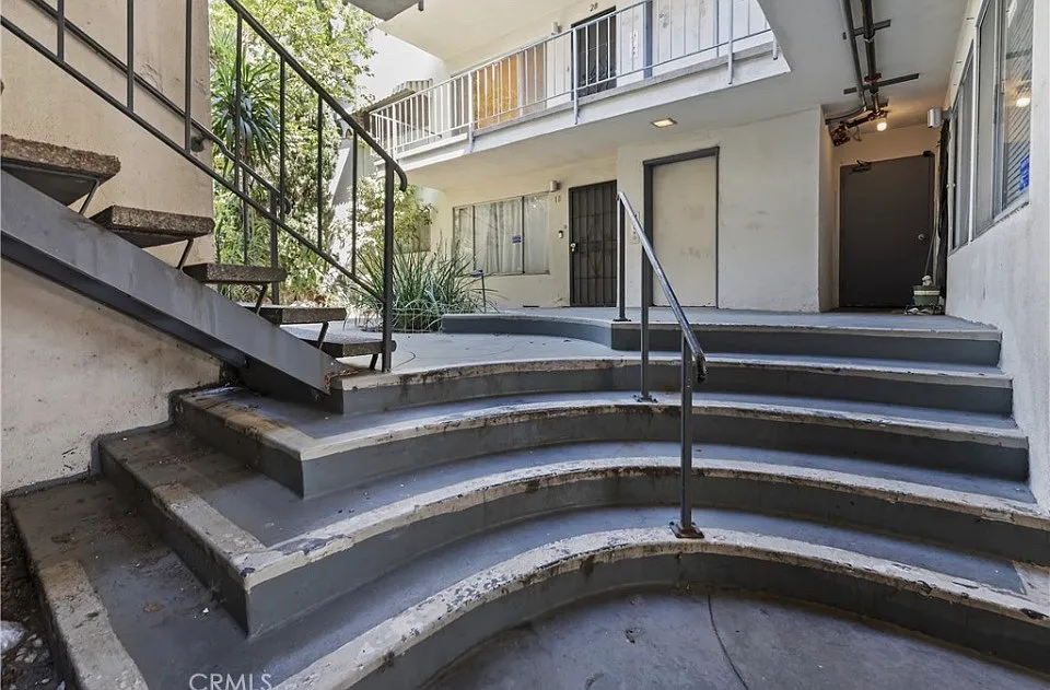 505 Cedar Ave — Photo 4