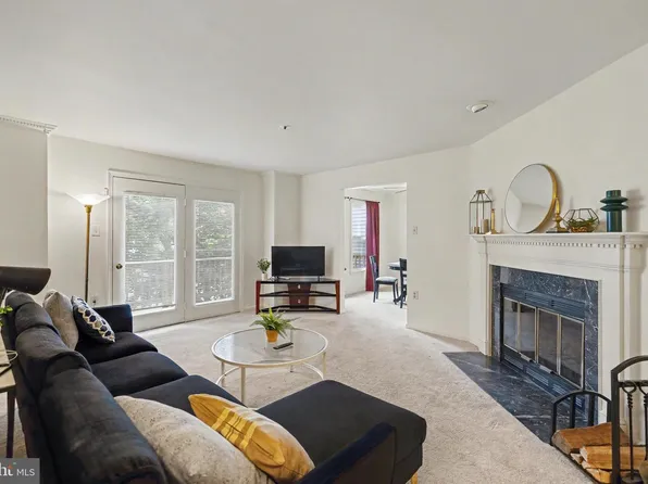 11065 Stagestone Way, Manassas, VA 20109