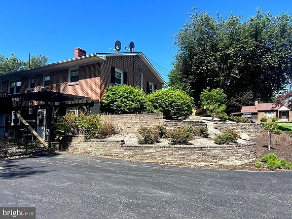 3rd image of 1154 Cider Press Rd
