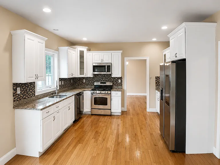 117 Morris St — Photo 4