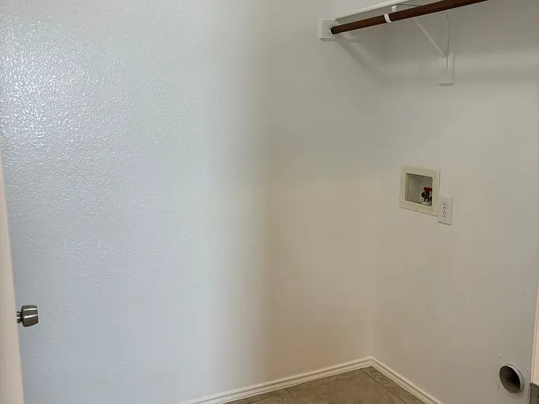 11405 Gloriosa Dr — Photo 20