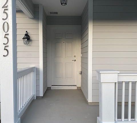 4th image of 25055 SW 11th Ct