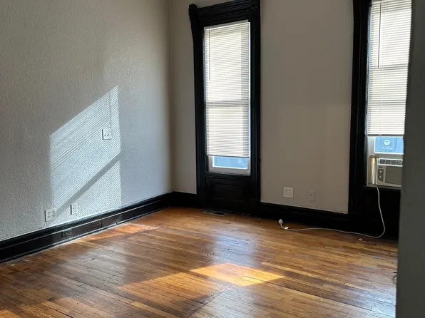 3950 Warwick Blvd #1S, Kansas City, MO 64111