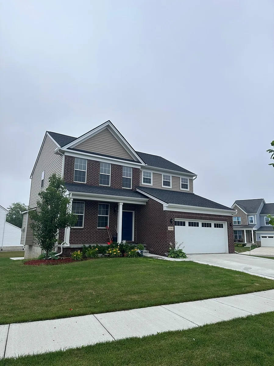 Building Photo - 6360 S Trailwoods Dr
