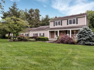 40 Shephard Dr, Middletown, NJ 07748