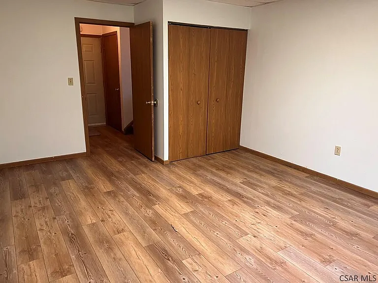 216 Hastings St — Photo 31