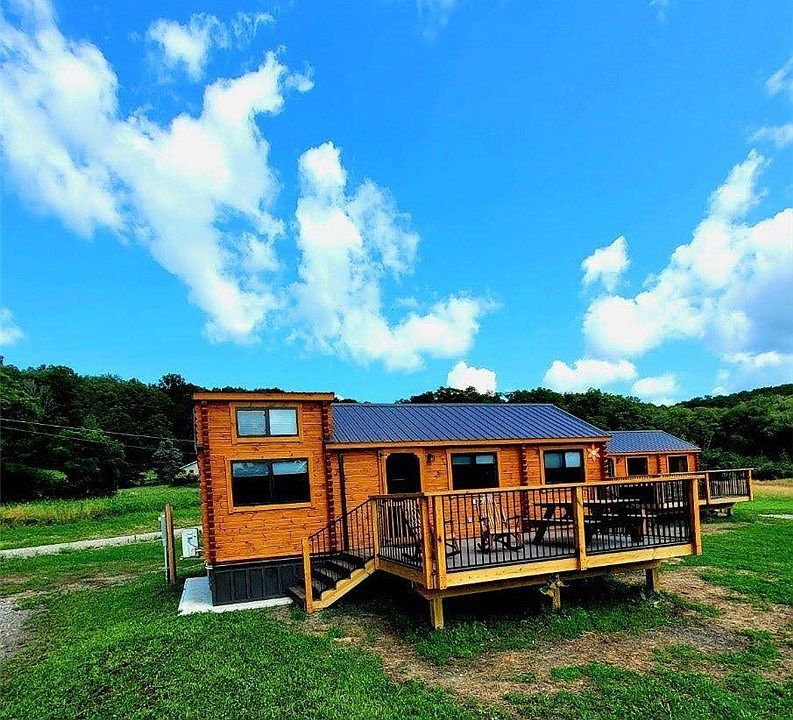 1st image of 2400 County Road 21 #1