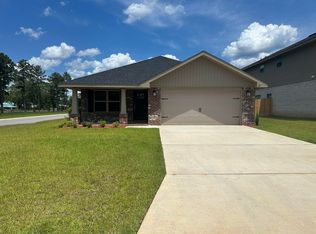 201 Baycliff Dr, Crestview, FL 32536