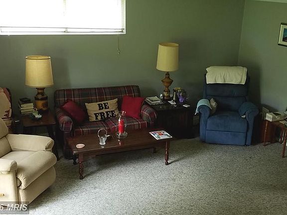4th image of 5011 Adrian St