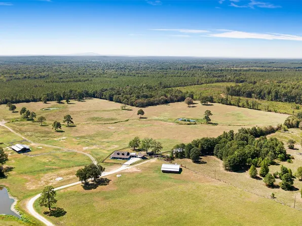 508 Hubert Cryer Rd, Zavalla, TX 75980